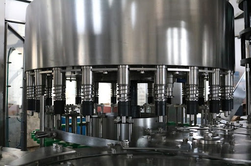 Công đoạn chiết rót