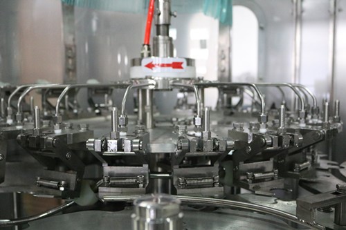 Quy trình rửa chai của máy 3 trong 1