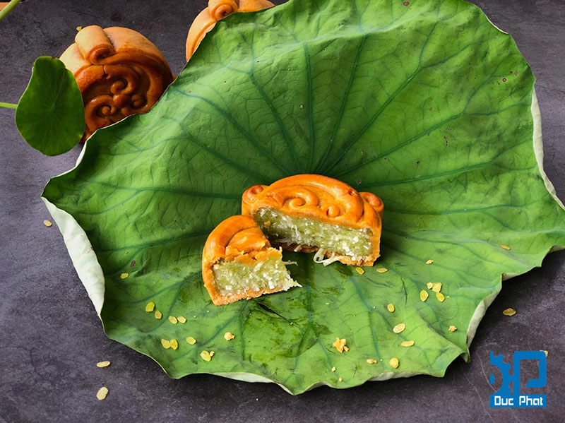 Bánh trung thu nhân cốm