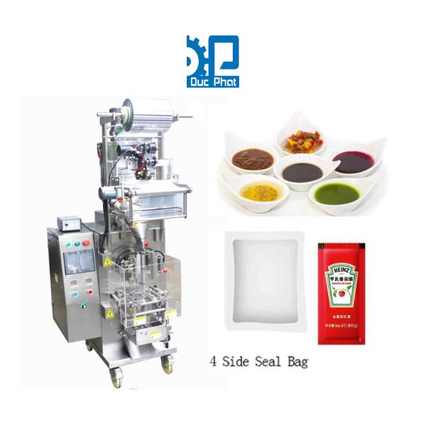 Đóng gói sản phẩm vào túi từ cuộn màng