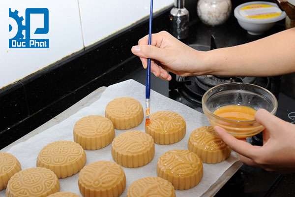 Tạo hình bánh trung thu