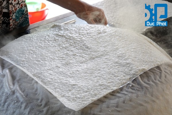 Hấp bánh phồng tôm