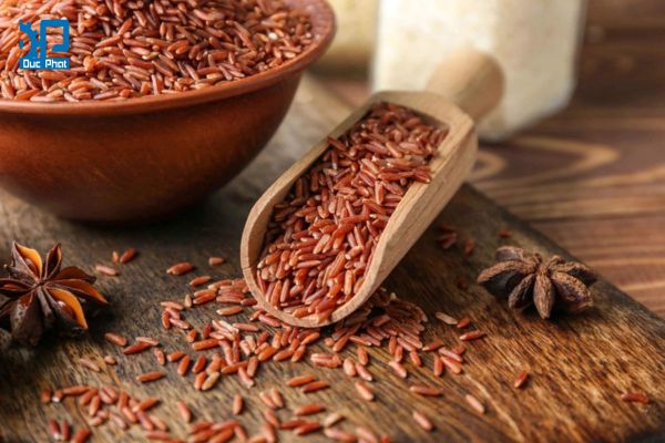 Làm sạch và nghiền gạo lứt