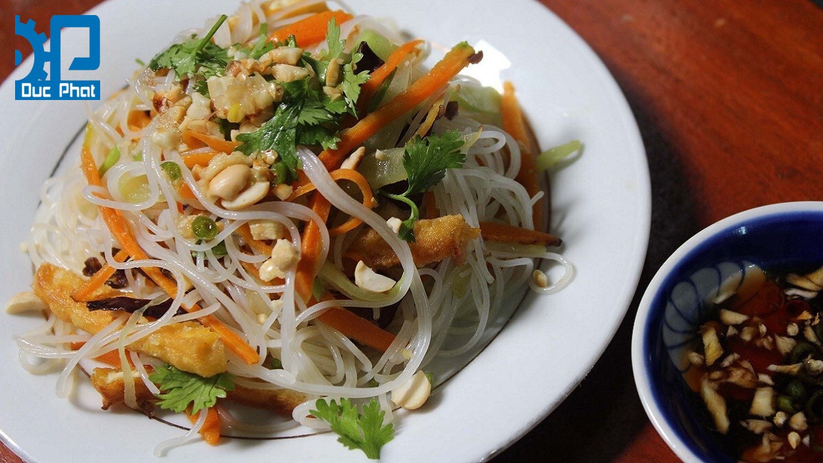 Bún khô xào thập cẩm