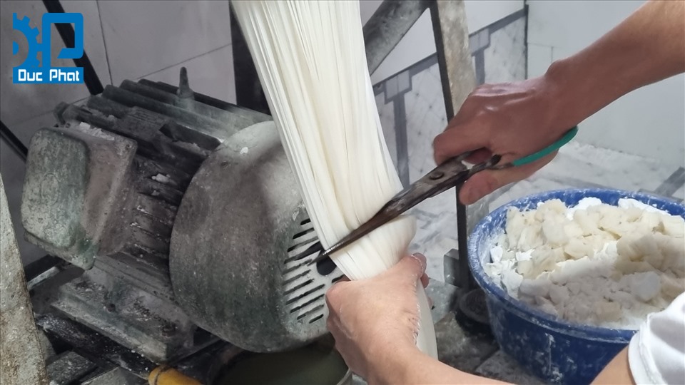 Tạo sợi bún