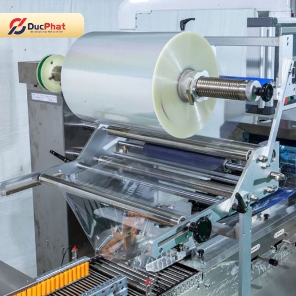 Đóng gói màng co giúp bảo vệ sản phẩm và hoàn thiện hình thức bao bì chuyên nghiệp Đóng gói màng co giúp bảo vệ sản phẩm và hoàn thiện hình thức bao bì chuyên nghiệp