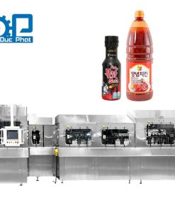 Chiết rót nước sốt cay đóng chai