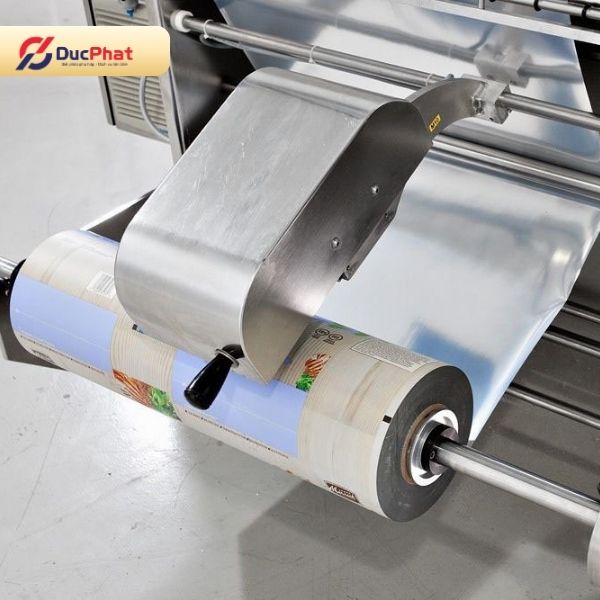 Cuộn màng dùng để tạo túi bụng theo quy cách đóng gói cài đặt Cuộn màng dùng để tạo túi bụng theo quy cách đóng gói cài đặt