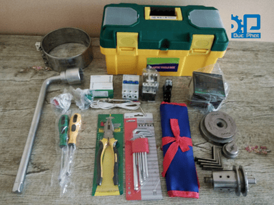Bộ dụng cụ và linh kiện thay thế