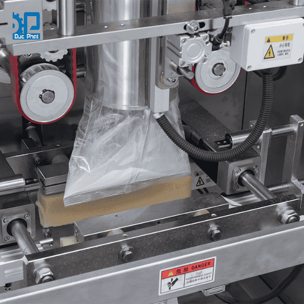 Đóng gói bột ngũ cốc dạng túi từ cuộn màng