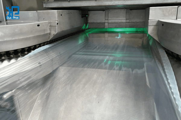 Màng BOPP thường dùng làm lớp ngoài cùng Màng BOPP