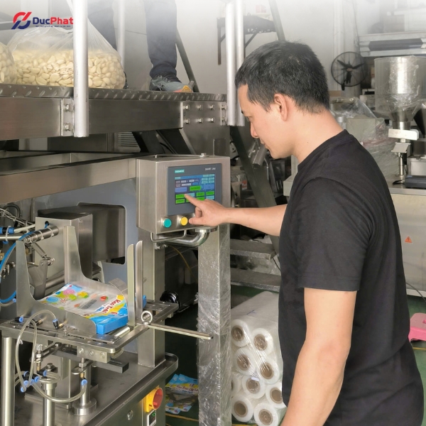 Đức Phát - Đơn vị cung cấp máy cấp nắp và đóng nắp chai chính hãng Đức Phát - Đơn vị cung cấp máy cấp nắp và đóng nắp chai chính hãng
