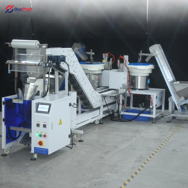 Máy đóng gói kết hợp bộ cấp liệu đa phễu rung Máy đóng gói kết hợp bộ cấp liệu đa phễu rung