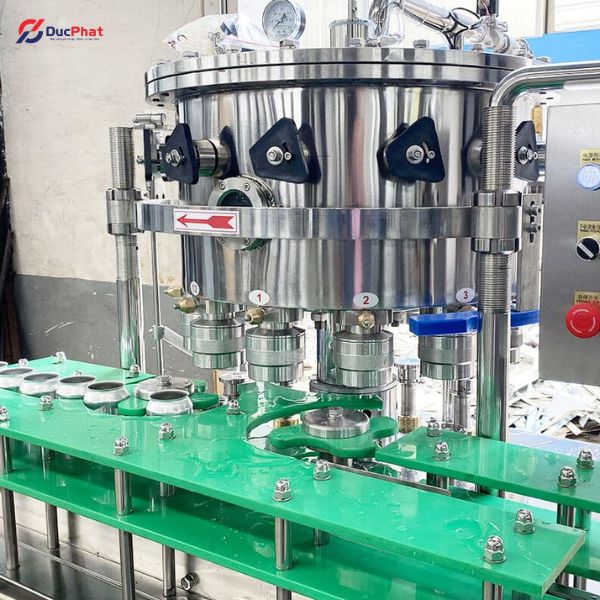 Công đoạn ghép mí giúp đảm bảo độ kín và chất lượng bảo quản sản phẩm Công đoạn ghép mí giúp đảm bảo độ kín và chất lượng bảo quản sản phẩm