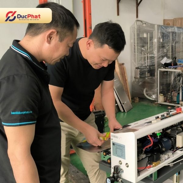 Đức Phát tư vấn và cung cấp giải pháp máy đóng gói thực phẩm chế biến sẵn phù hợp với từng loại sản phẩm và quy mô sản xuất Đức Phát tư vấn và cung cấp giải pháp máy đóng gói thực phẩm chế biến sẵn phù hợp với từng loại sản phẩm và quy mô sản xuất