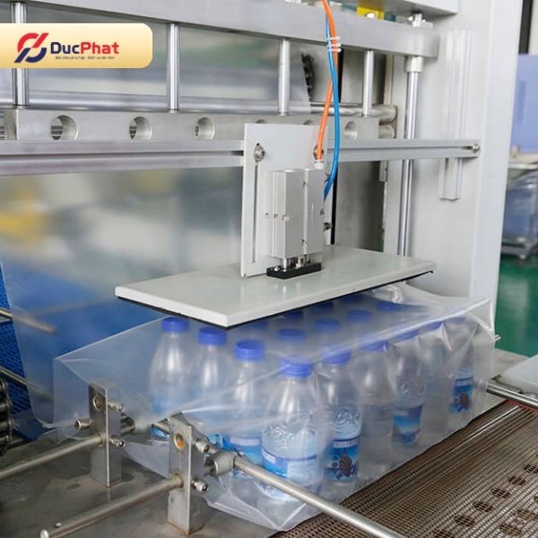 Co màng lốc nước, cố định sản phẩm thuận tiện cho vận chuyển và lưu trữ Co màng lốc nước, cố định sản phẩm thuận tiện cho vận chuyển và lưu trữ