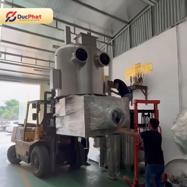 Máy sấy tầng sôi được bọc màng PE bảo vệ và vận chuyển đến nhà máy Máy sấy tầng sôi được bọc màng PE bảo vệ và vận chuyển đến nhà máy
