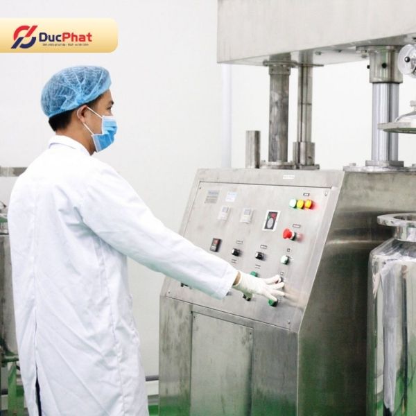 Nhà máy sản xuất dược phẩm cần kiểm soát vệ sinh thiết bị và nguy cơ nhiễm chéo theo tiêu chuẩn GMP Nhà máy sản xuất dược phẩm cần kiểm soát vệ sinh thiết bị và nguy cơ nhiễm chéo theo tiêu chuẩn GMP